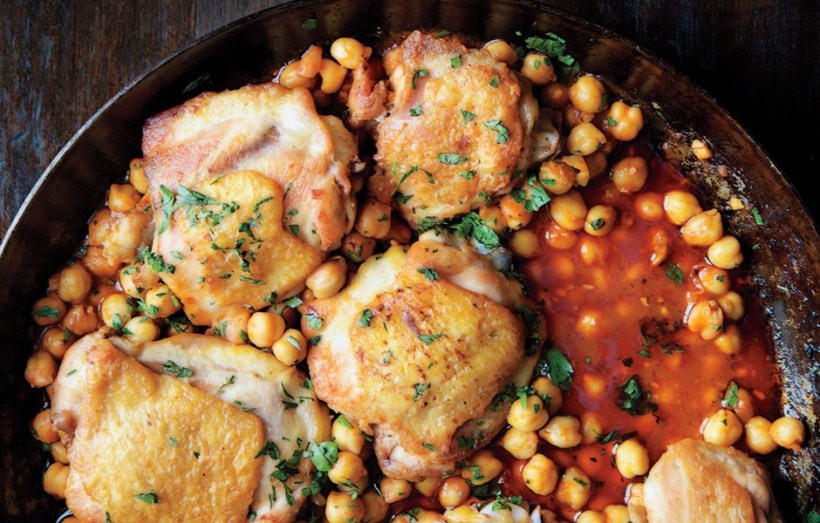 pan-roasted-chicken-with-harissa-chickpeas-940x600